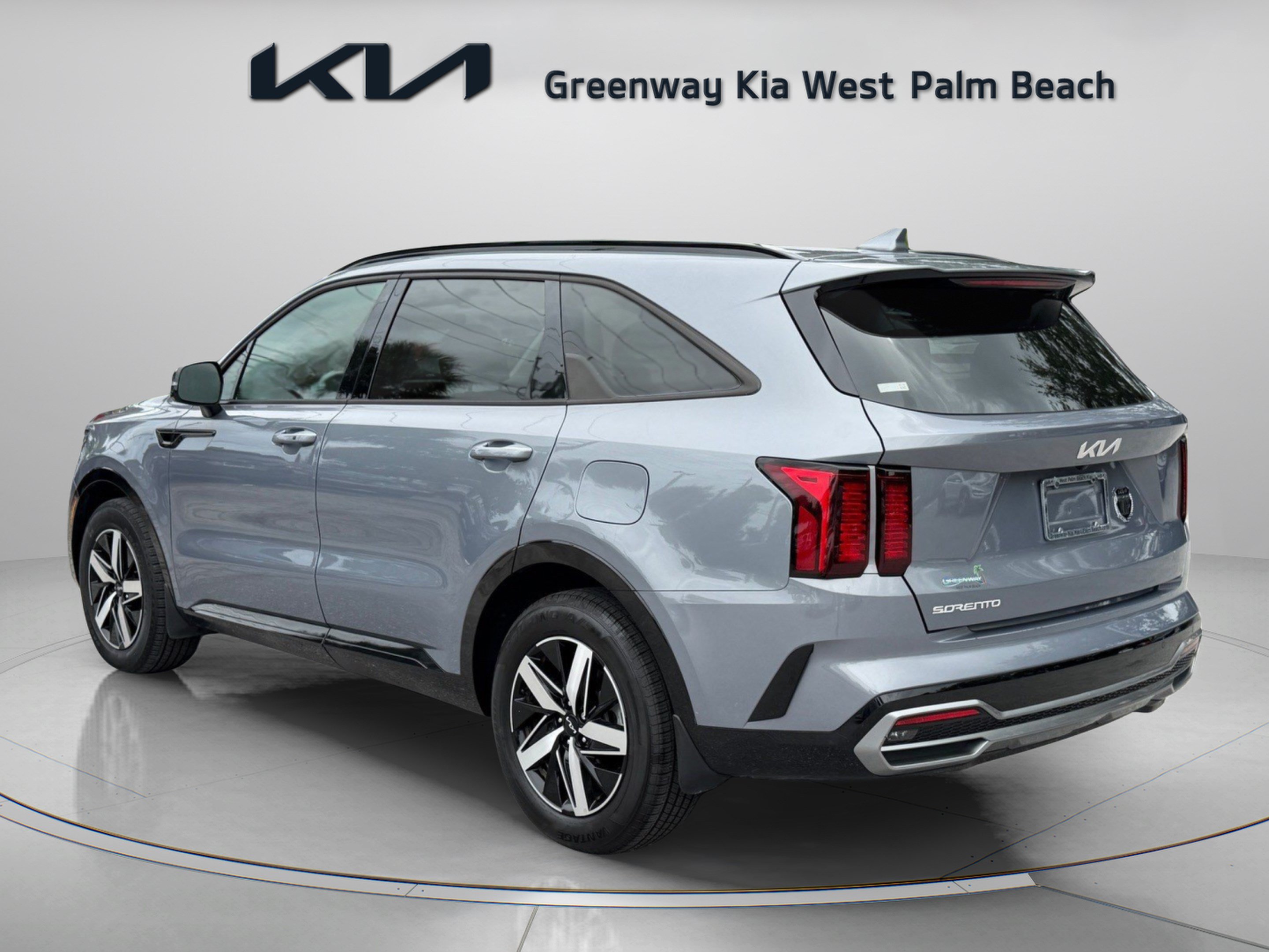 Used 2023 Kia Sorento S FWD image 5