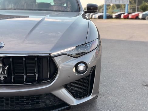 Used 2022 Maserati Levante Modena AWD/4WD image 13