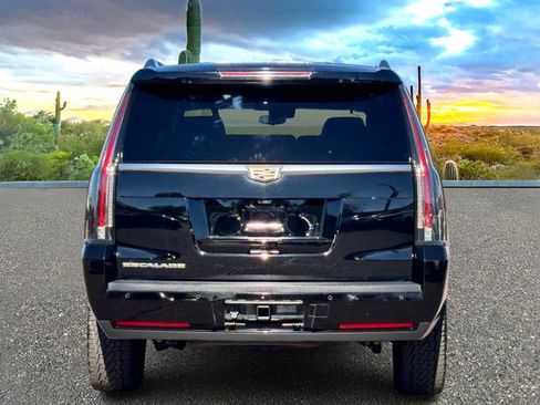 Used 2020 Cadillac Escalade ESV Luxury image 5