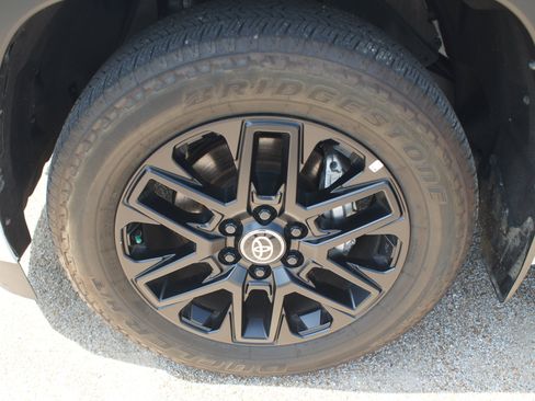 Used 2025 Toyota Sequoia Limited AWD/4WD image 26