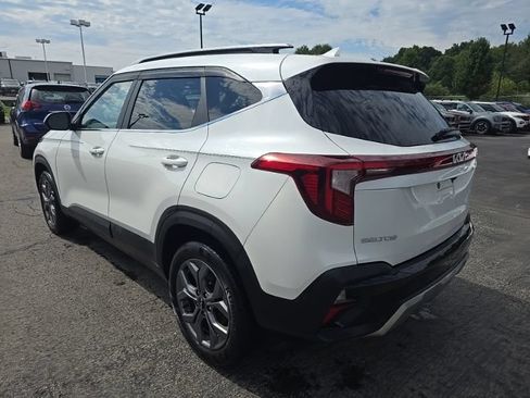 Used 2024 Kia Seltos S AWD/4WD image 5