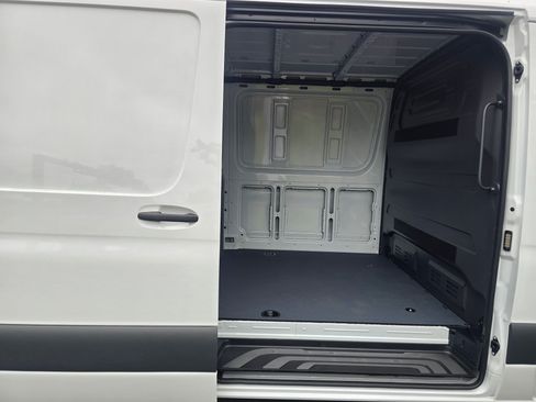 New 2026 Mercedes-Benz Sprinter 2500 image 17