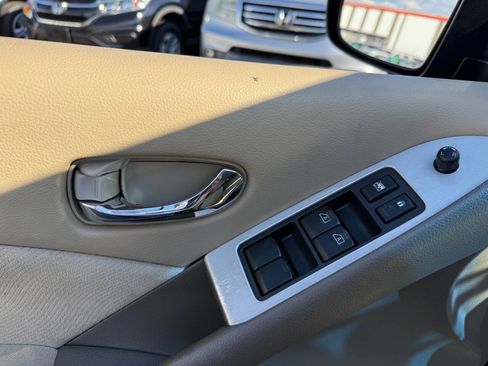 Used 2013 Nissan Murano S AWD/4WD image 12