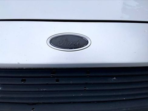 Used 2016 Ford Fusion SE FWD image 5