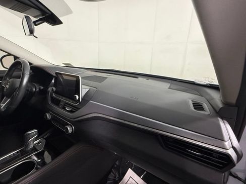Used 2023 Nissan Altima 2.5 SR FWD image 26