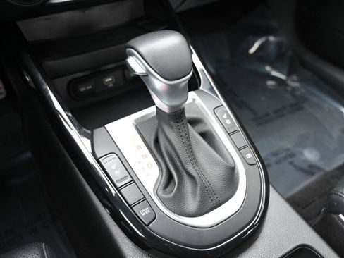 Used 2023 Kia Forte GT-Line w/ GT-Line Premium Package image 31