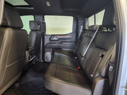 Used 2025 Chevrolet Silverado 1500 High Country w/ Technology Package image 15