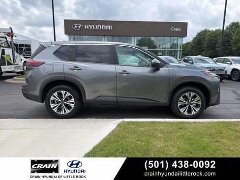 Used 2024 Nissan Rogue SV AWD/4WD image 1