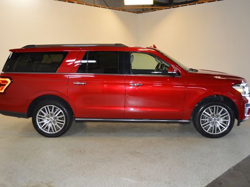 Used 2022 Ford Expedition Max Limited image 2
