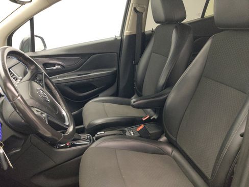 Used 2019 Buick Encore Preferred AWD/4WD image 17