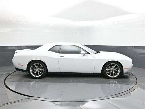 Used 2022 Dodge Challenger GT image 26