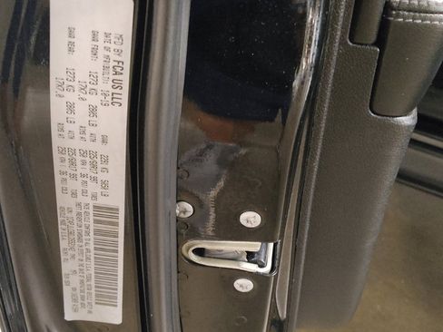 Used 2020 Jeep Cherokee Latitude image 33