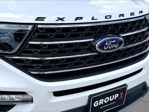 Used 2020 Ford Explorer XLT w/ Equipment Group 202A RWD image 29