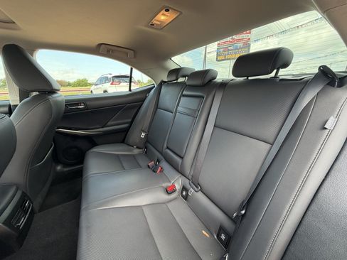 Used 2016 Lexus IS 200t RWD image 18