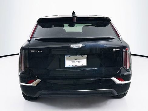 New 2026 Cadillac Optiq Luxury 1 image 5