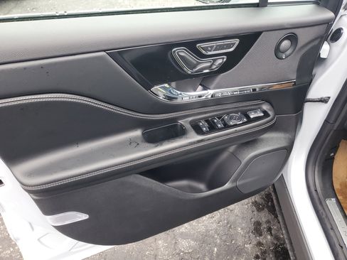 New 2026 Lincoln Corsair Grand Touring image 8