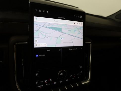 Used 2025 GMC Yukon XL Denali Ultimate image 6