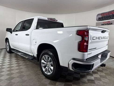 Used 2020 Chevrolet Silverado 1500 Custom w/ Custom Value Package image 5