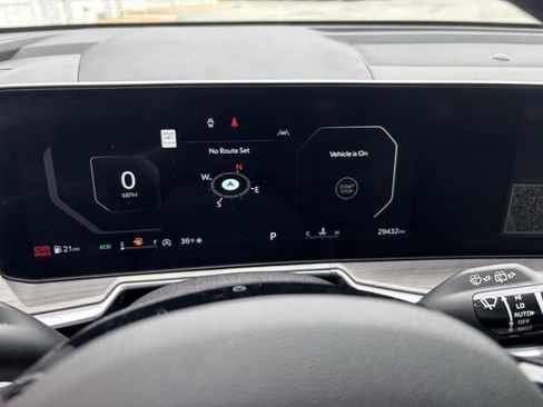 Used 2024 Kia Sorento SX image 3