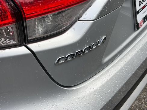 Used 2022 Toyota Corolla LE FWD image 8
