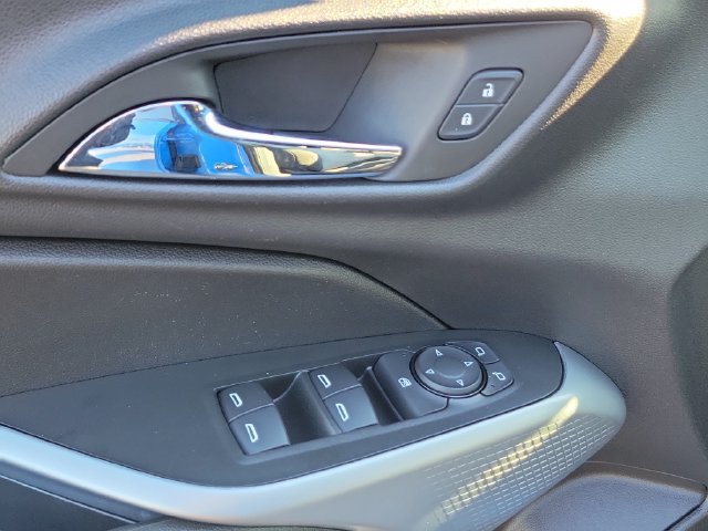 Certified 2024 Chevrolet Trax RS FWD image 25