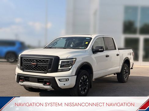 Used 2021 Nissan Titan PRO-4X w/ Pro-4x Convenience Package AWD/4WD image 2