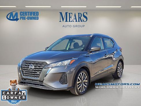 Used 2024 Nissan Kicks SV image 1