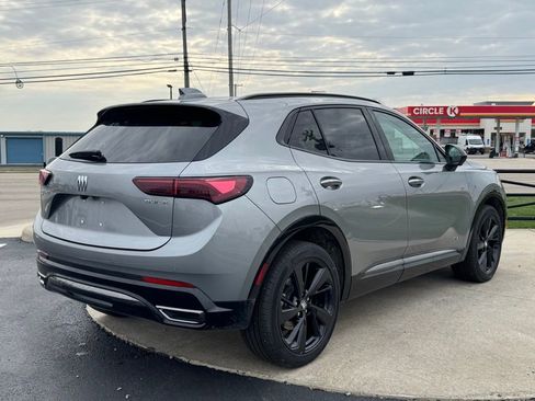 Used 2025 Buick Envision Sport Touring image 7