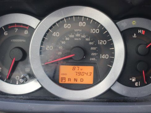 Used 2011 Toyota RAV4 Limited image 10