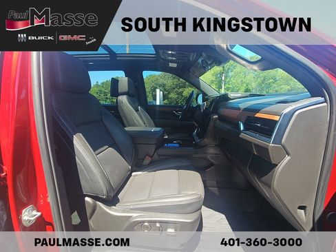 Used 2025 GMC Yukon Denali w/ Denali Reserve Package AWD/4WD image 28