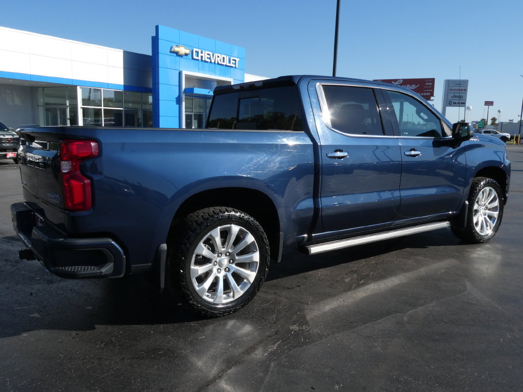 Used 2021 Chevrolet Silverado 1500 High Country w/ Technology Package AWD/4WD image 5