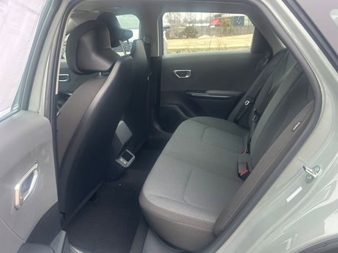 New 2025 Kia K4 LXS image 13