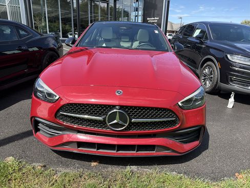 Used 2025 Mercedes-Benz C 300 4MATIC Sedan image 3