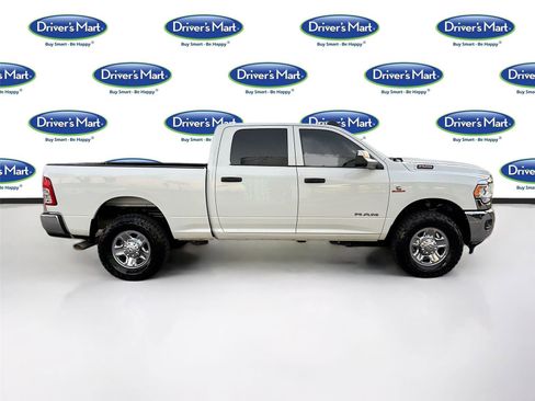 Used 2022 RAM 2500 Tradesman w/ Chrome Appearance Group image 9