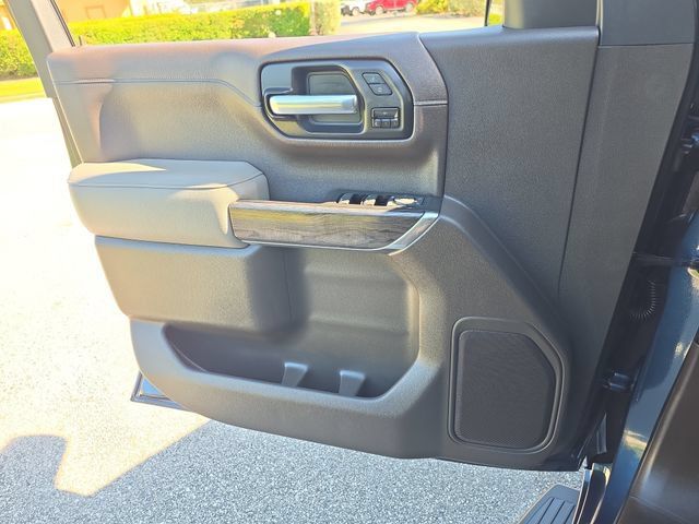 Certified 2020 Chevrolet Silverado 1500 LTZ w/ LTZ Plus Package AWD/4WD image 18