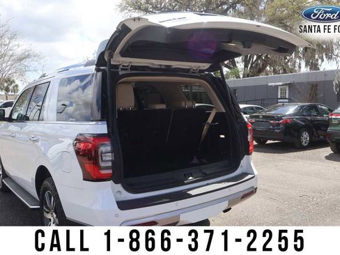 Used 2023 Ford Expedition Limited image 13