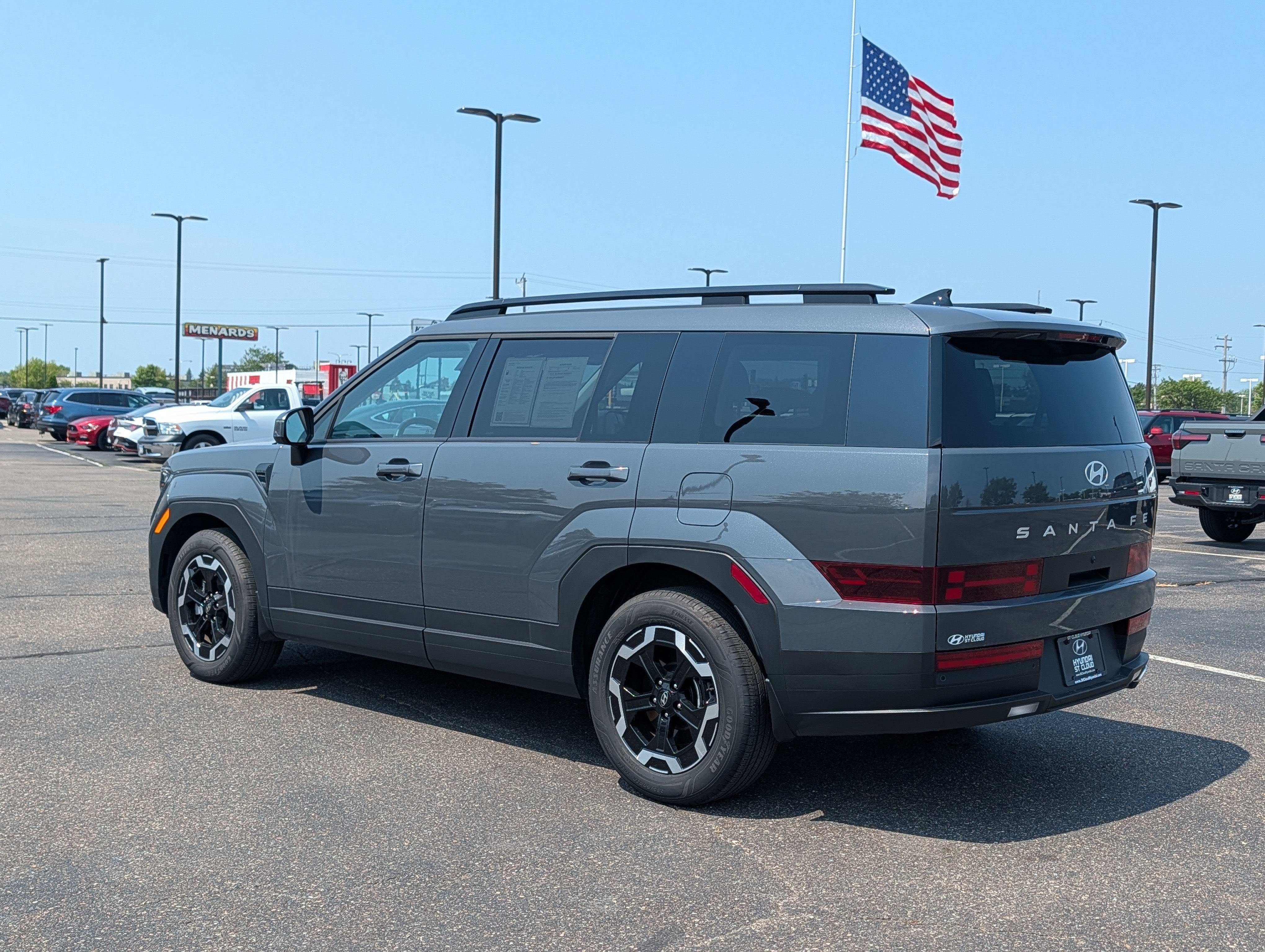 Used 2026 Hyundai Santa Fe SEL AWD/4WD image 3