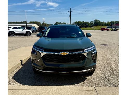 New 2026 Chevrolet Trax LT w/ Driver Confidence Package image 7