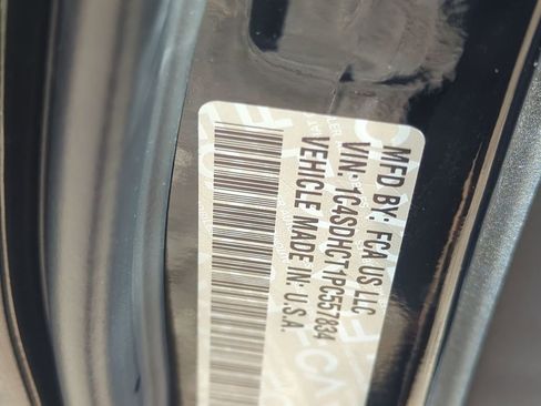 Used 2023 Dodge Durango R/T image 34