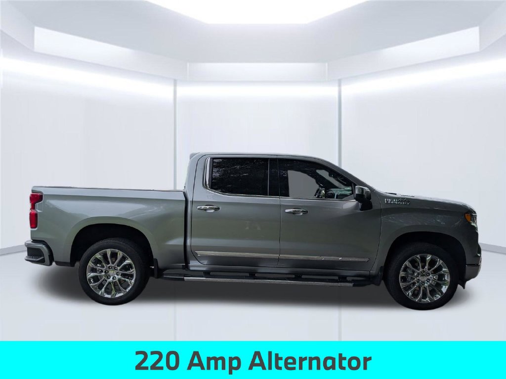 Used 2025 Chevrolet Silverado 1500 High Country w/ Technology Package AWD/4WD image 8