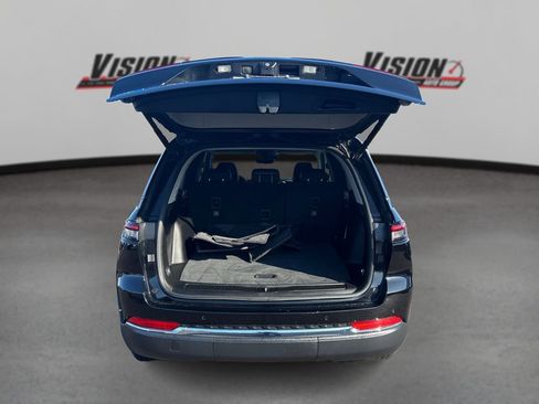 Used 2022 Jeep Grand Cherokee Limited 4xe w/ Luxury Tech Group II image 11