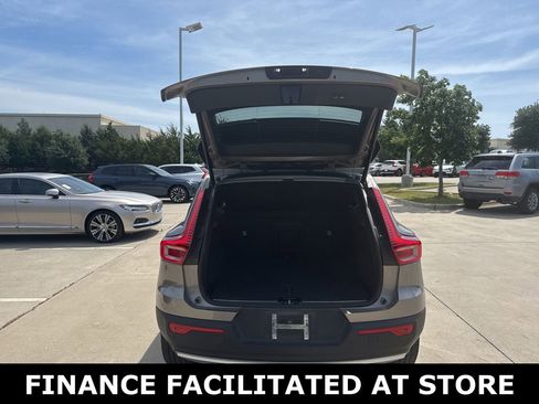 Used 2022 Volvo XC40 T5 Inscription w/ Advanced Package AWD/4WD image 7