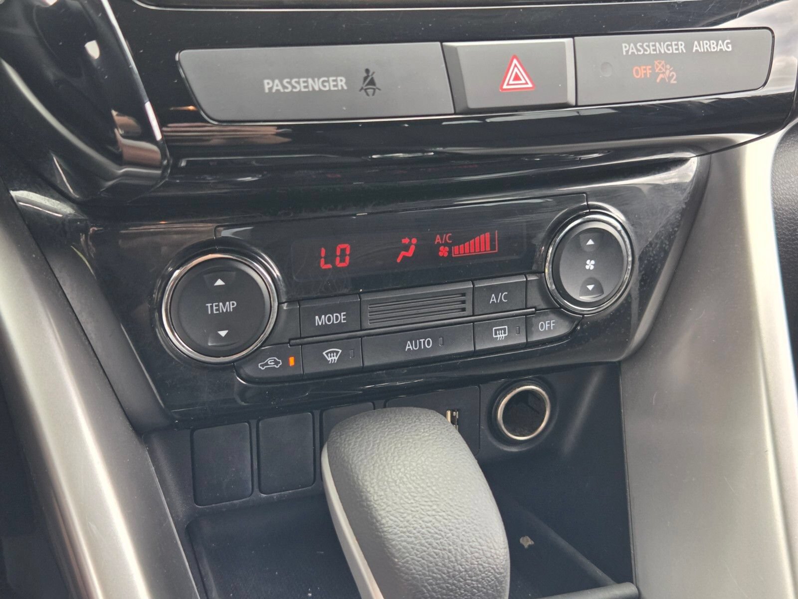 Used 2024 Mitsubishi Eclipse Cross LE AWD/4WD image 20