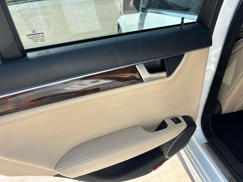 Used 2013 Mercedes-Benz C 300 4MATIC Sedan image 26