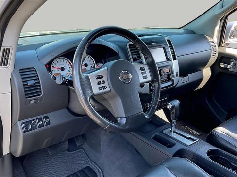 Used 2019 Nissan Frontier PRO-4X w/ Pro-4x Luxury Package AWD/4WD image 18