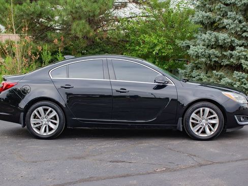 Used 2016 Buick Regal AWD image 11