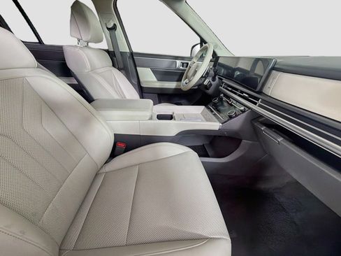 Used 2026 Hyundai Santa Fe SEL FWD image 30