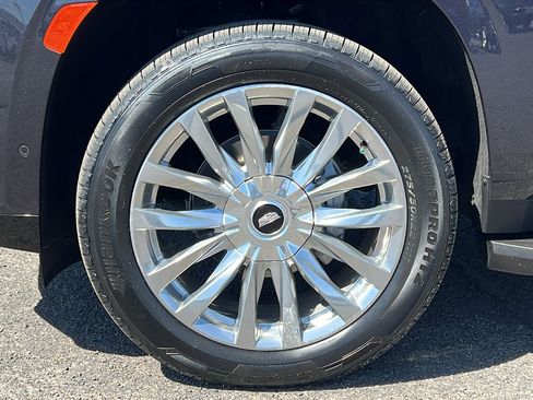 Certified 2023 Cadillac Escalade Premium Luxury AWD/4WD image 10