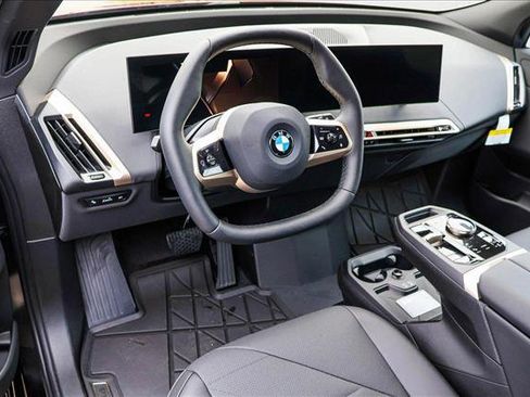Used 2026 BMW iX xDrive45 w/ Premium Package image 10