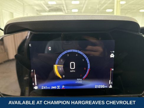 Used 2025 Chevrolet TrailBlazer RS w/ Convenience Package AWD/4WD image 15